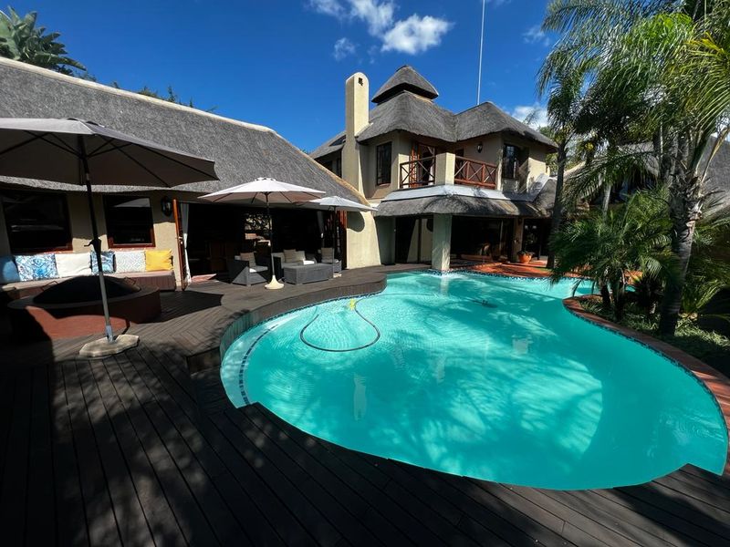 4 Bedroom House in Broadlands Estate - Photo 10