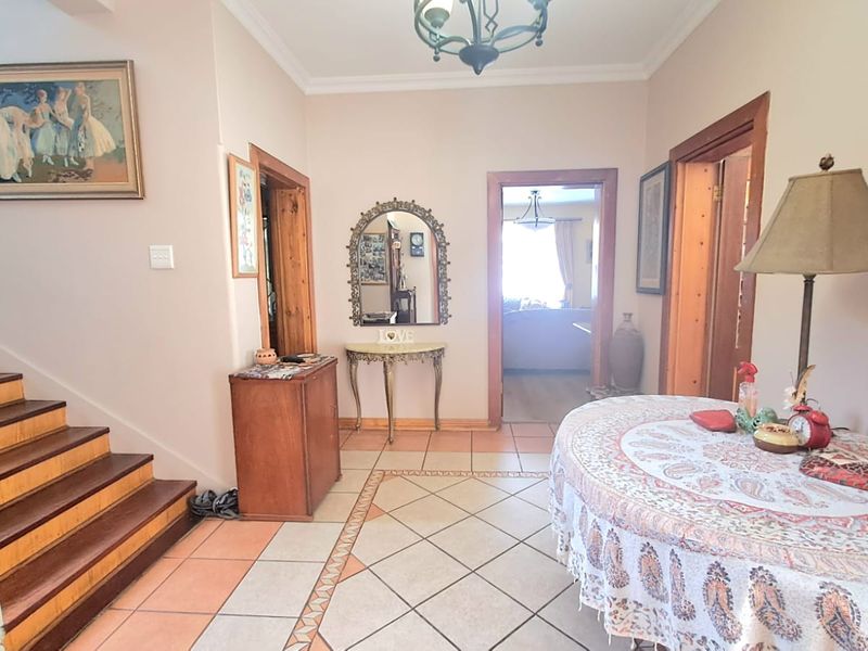 SPACIOUS 5 Bedroom House For Sale in Three Rivers Proper - Photo 10