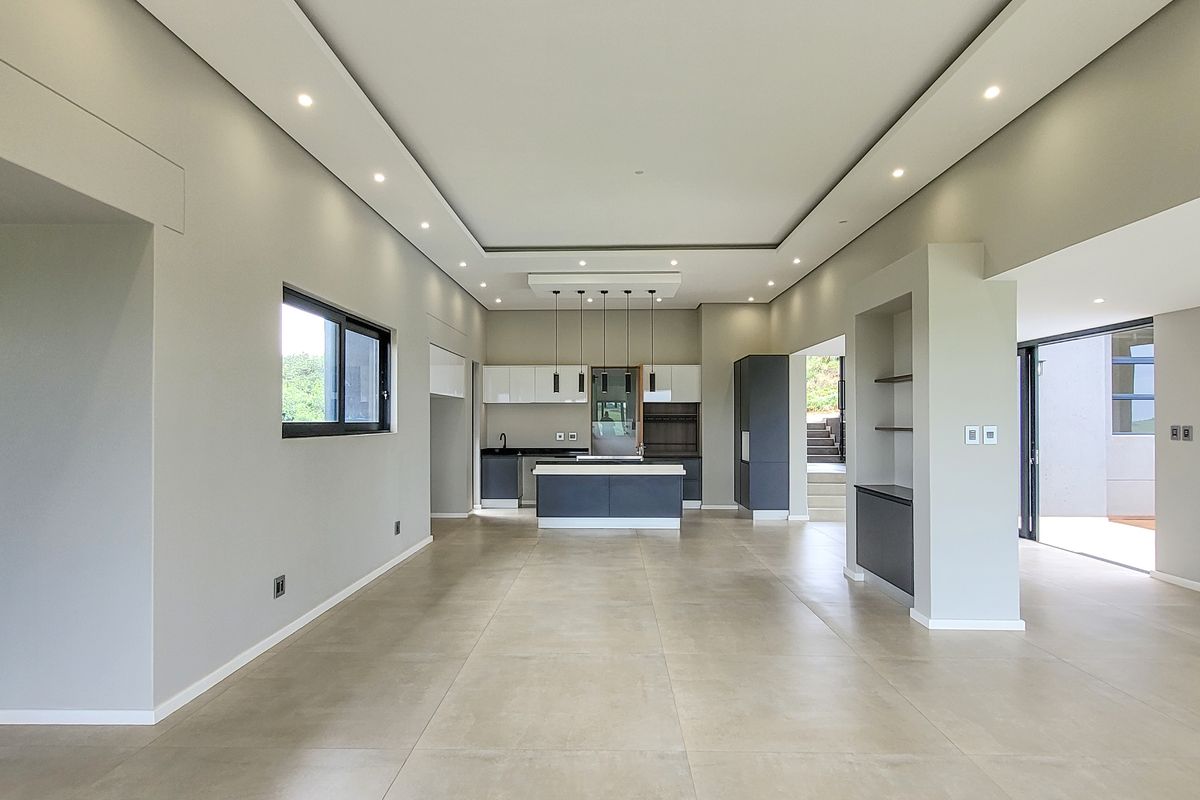Modern home in Zimbali lakes estate with panoramic golf course view. - Photo 5