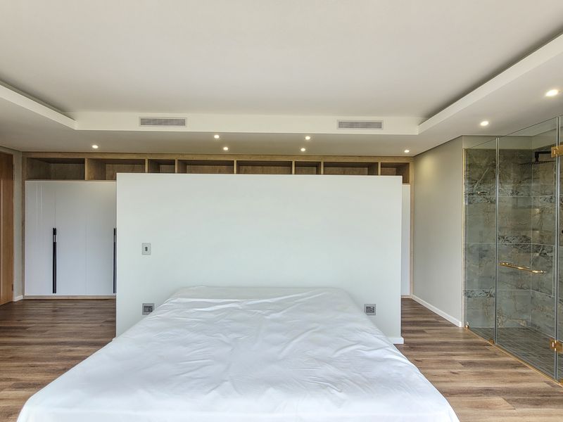 Modern home in Zimbali lakes estate with panoramic golf course view. - Photo 8