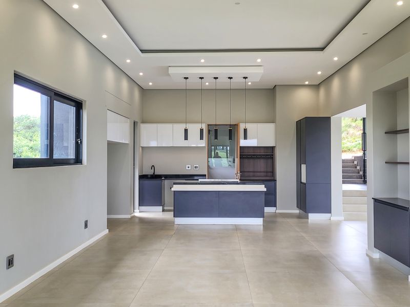 Modern home in Zimbali lakes estate with panoramic golf course view. - Photo 7