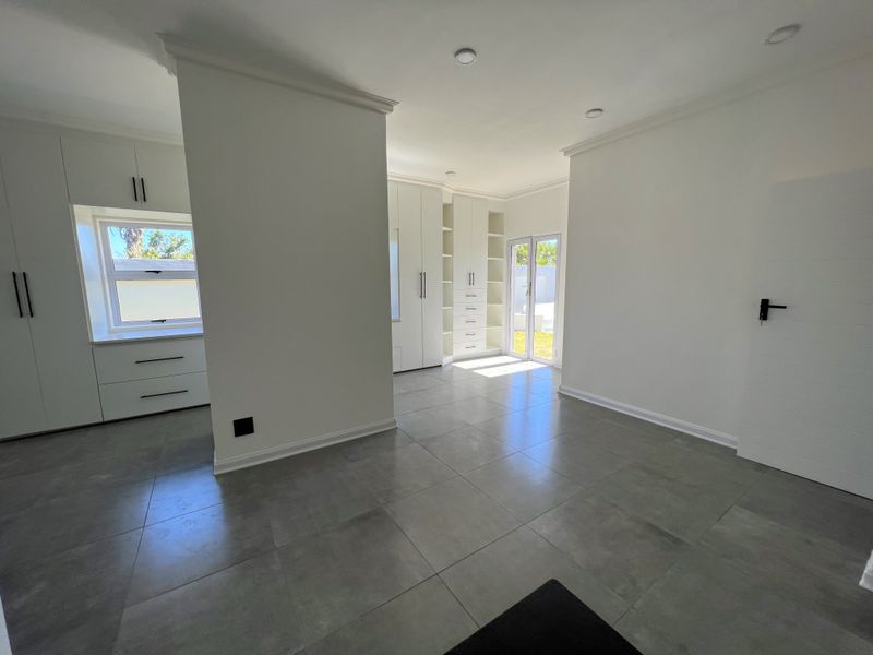 Safe and secure single level home in Aston Bay - Photo 9