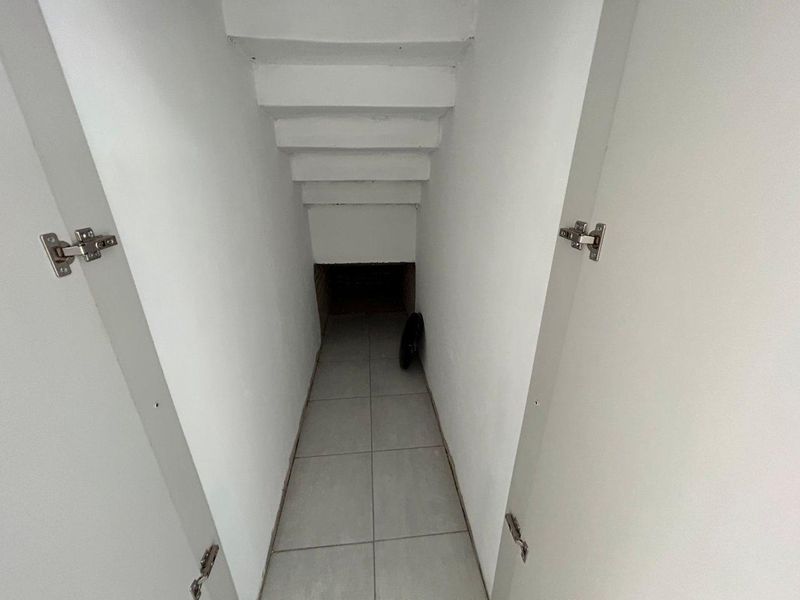 STUNNING NEW 5 BEDROOM HOUSE IN SOUGHT AFTER WAVECREST AREA - Photo 10