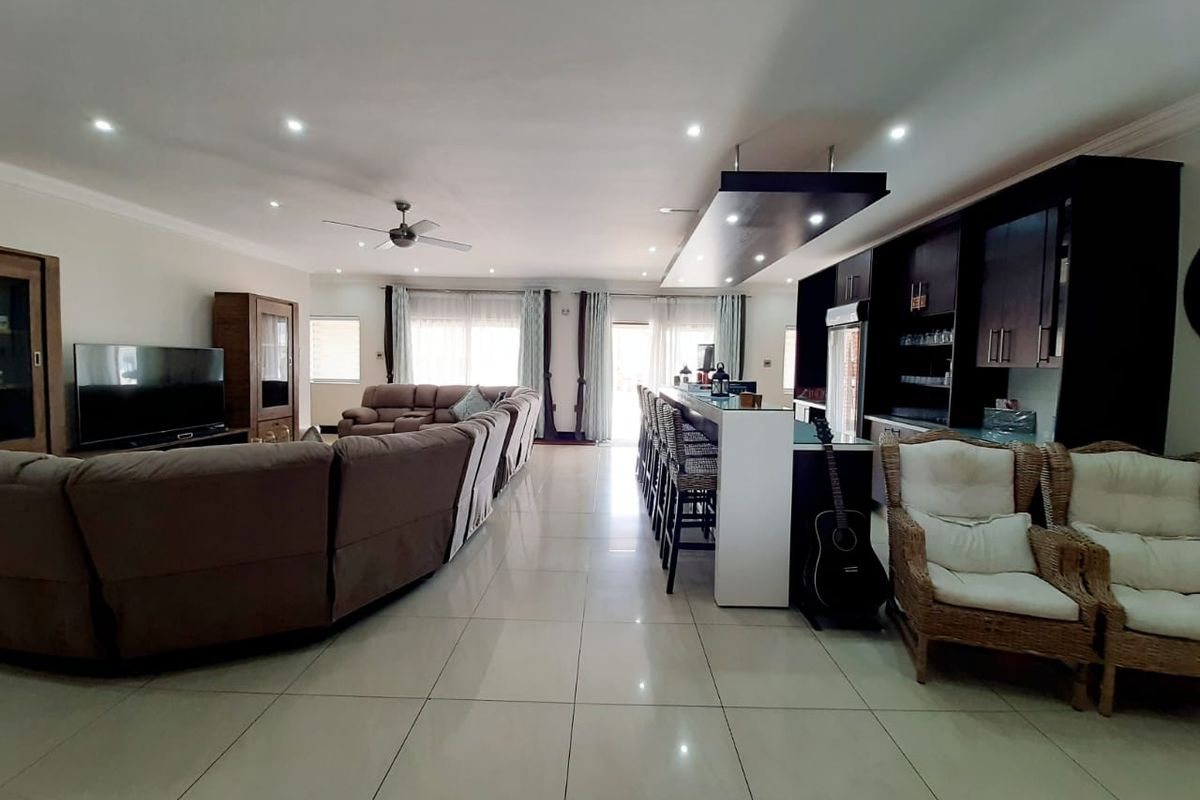 Your home away from home - Photo 4