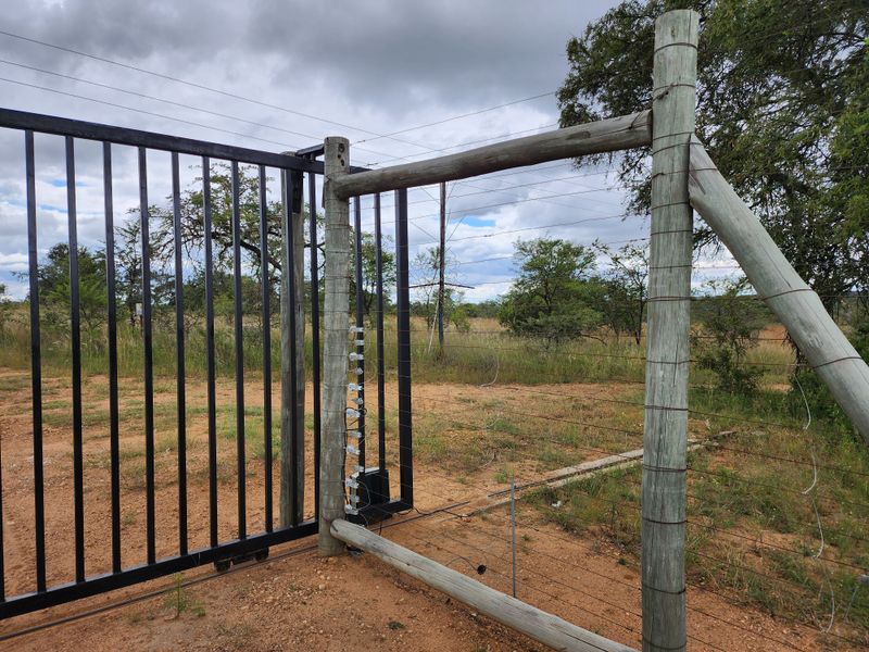 425 Ha Game Fenced Farm - Photo 6
