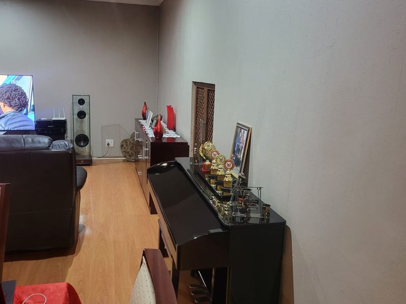 Modern townhouse for sale in Golf Estate - Photo 7