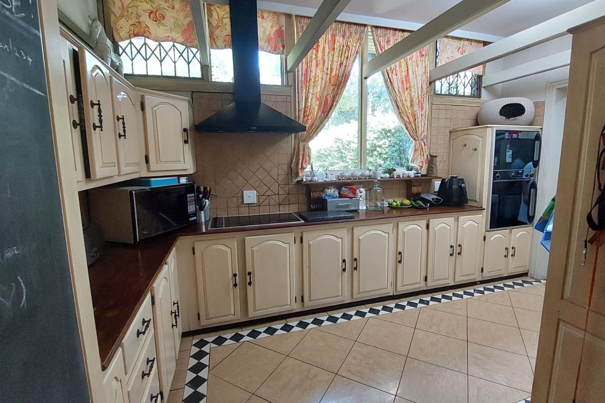 One of a kind property for sale in Three Rivers Proper - Photo 2