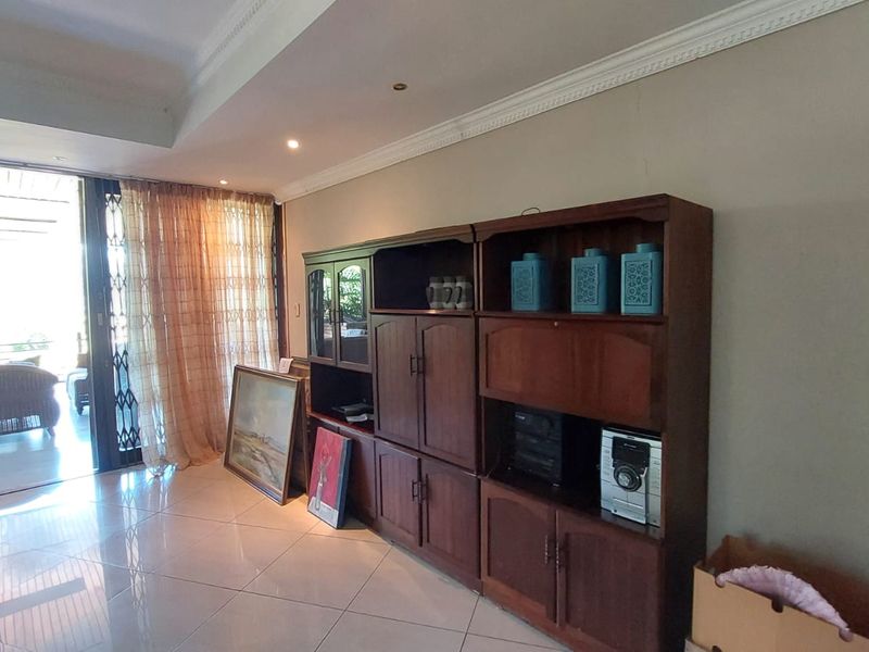 One of a kind property for sale in Three Rivers Proper - Photo 10