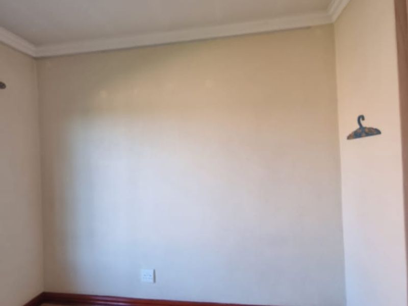 Townhouse to rent in Sasolburg - Photo 6