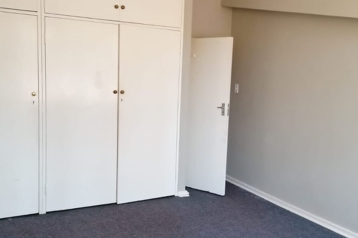 2 Bedroom flat for sale in Three Rivers - Photo 4