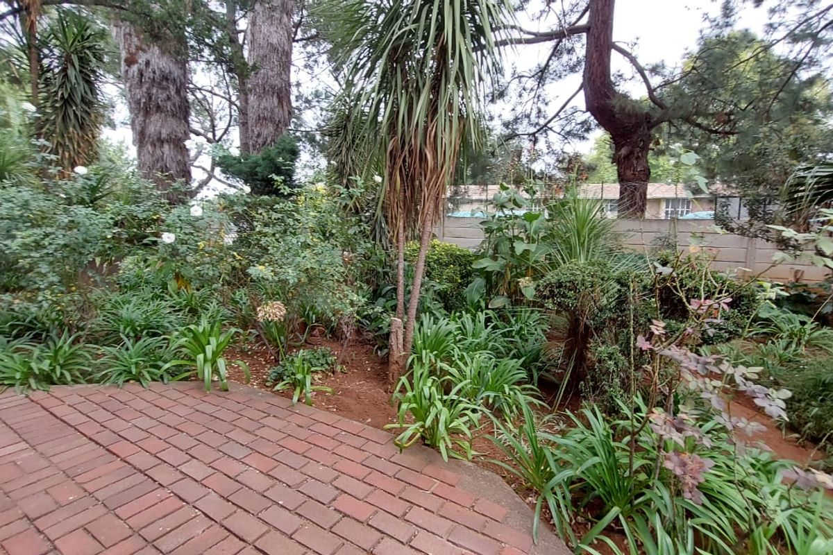 2 Bedroom flat for sale in Three Rivers - Photo 5