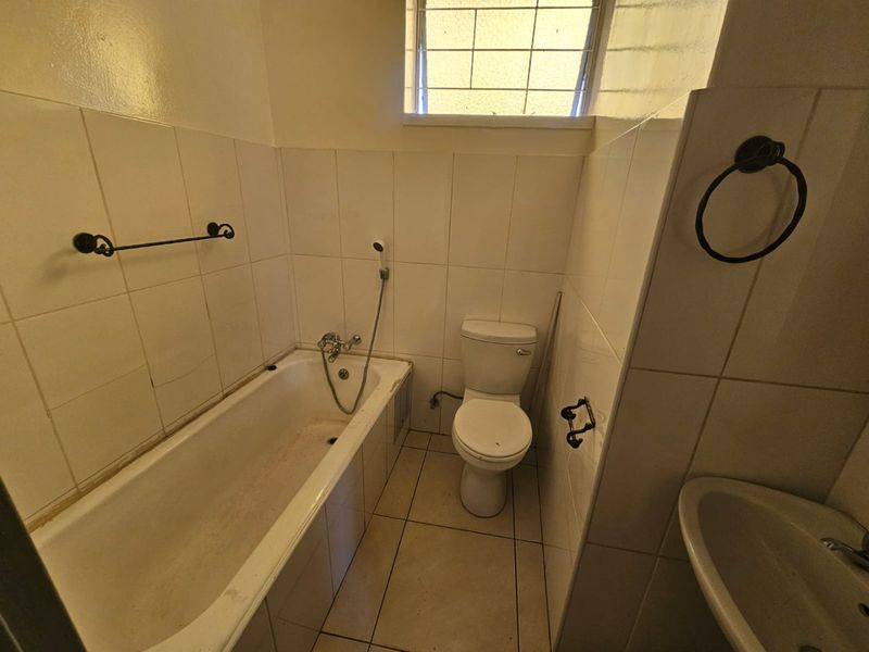 2 Bedroom flat for sale in Three Rivers - Photo 10