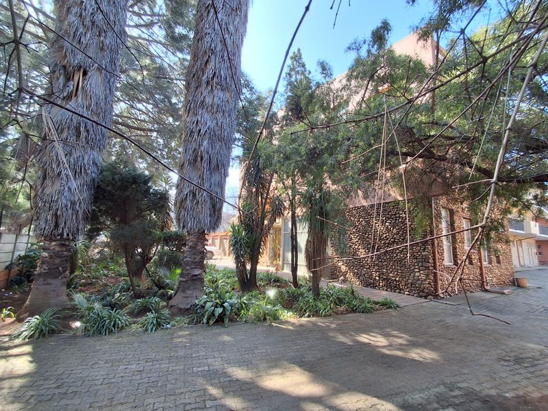 Spacious Spacious 1 Bedroom Flat at well kept and secure complex in Three Rivers.. - Photo 4