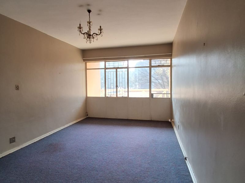 Spacious Spacious 1 Bedroom Flat at well kept and secure complex in Three Rivers.. - Photo 10