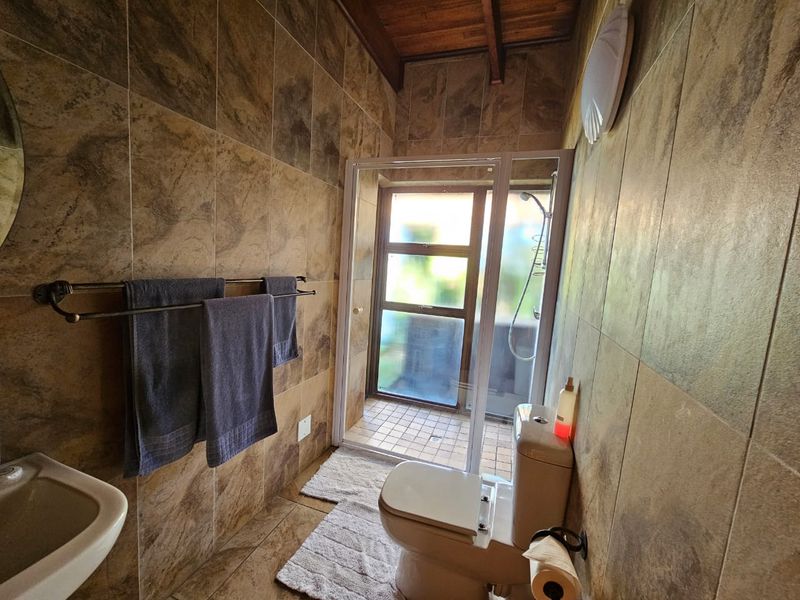 Luxury Riverfront Property.. - Photo 7