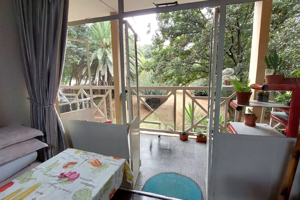 Lovely 2 Bedroom flat for sale in Three Rivers - Photo 5