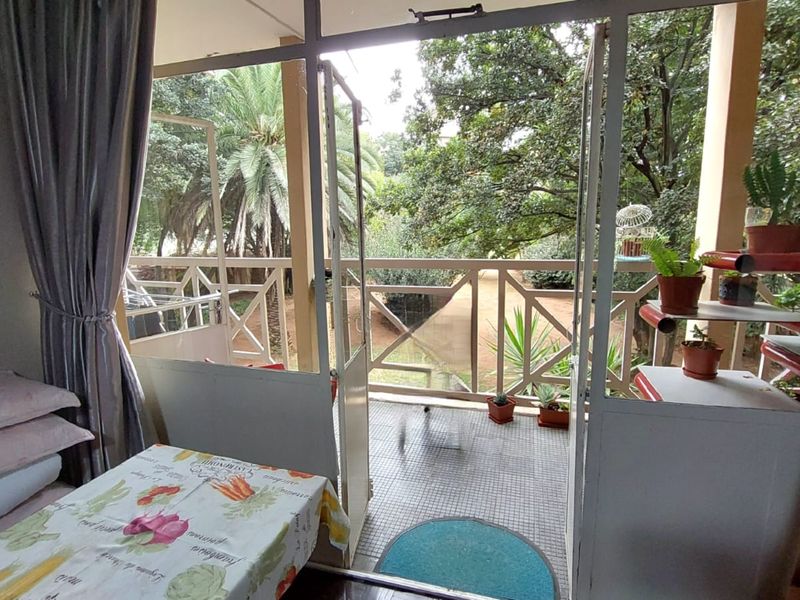 Lovely 2 Bedroom flat for sale in Three Rivers - Photo 5