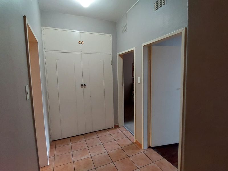 Lovely 2 Bedroom flat for sale in Three Rivers - Photo 7