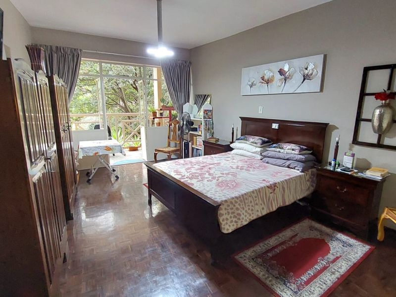 Lovely 2 Bedroom flat for sale in Three Rivers - Photo 4