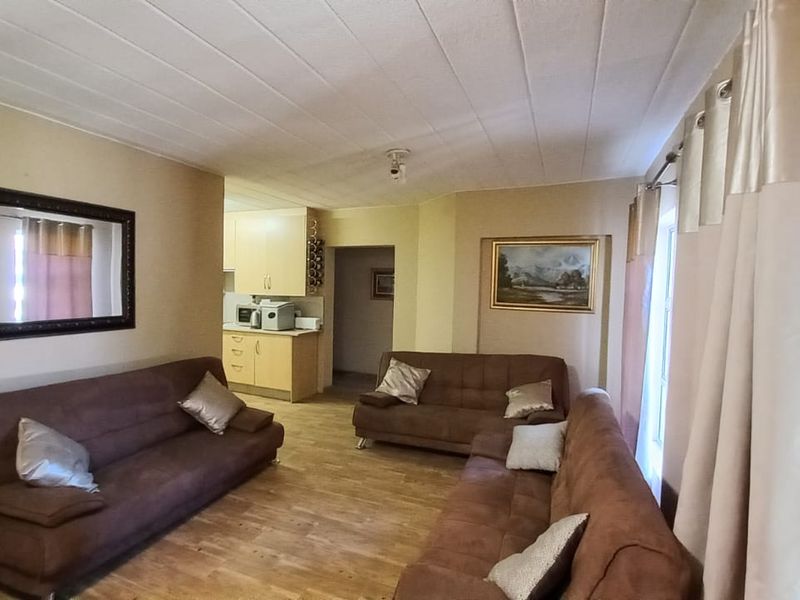 3 bedroom, river estate apartment for sale. - Photo 3