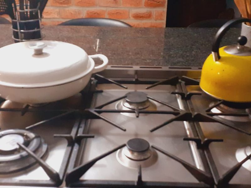 A majestic, luxurious home for the entertainer! - Photo 6