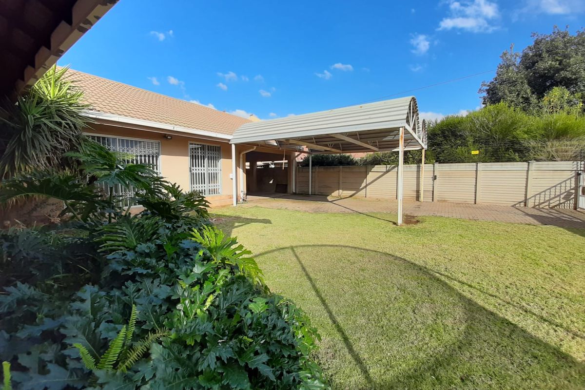 Modern family house for sale in Vaalpark close to all amenities - Photo 3