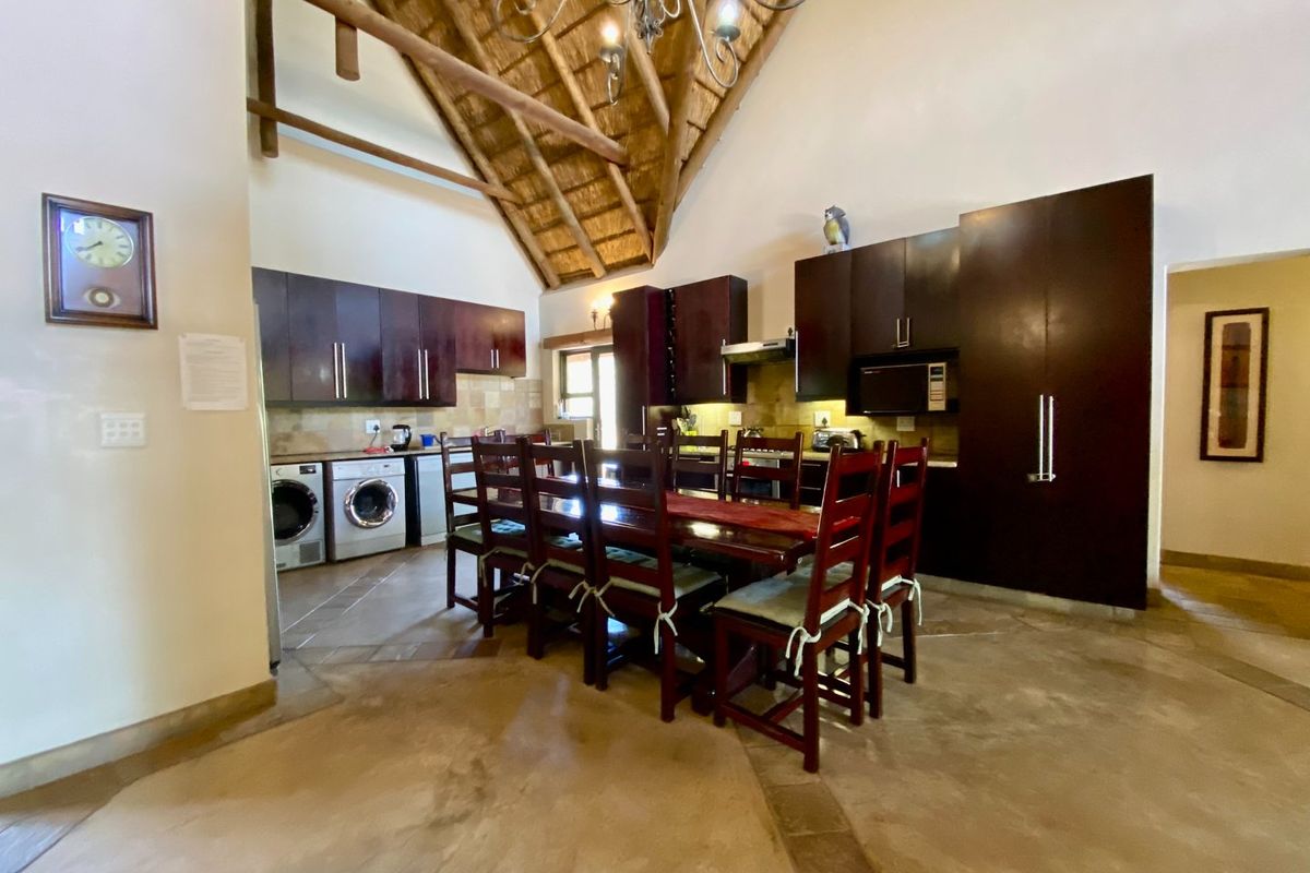 Families Haven - 4 bed, 4 bath - Photo 3