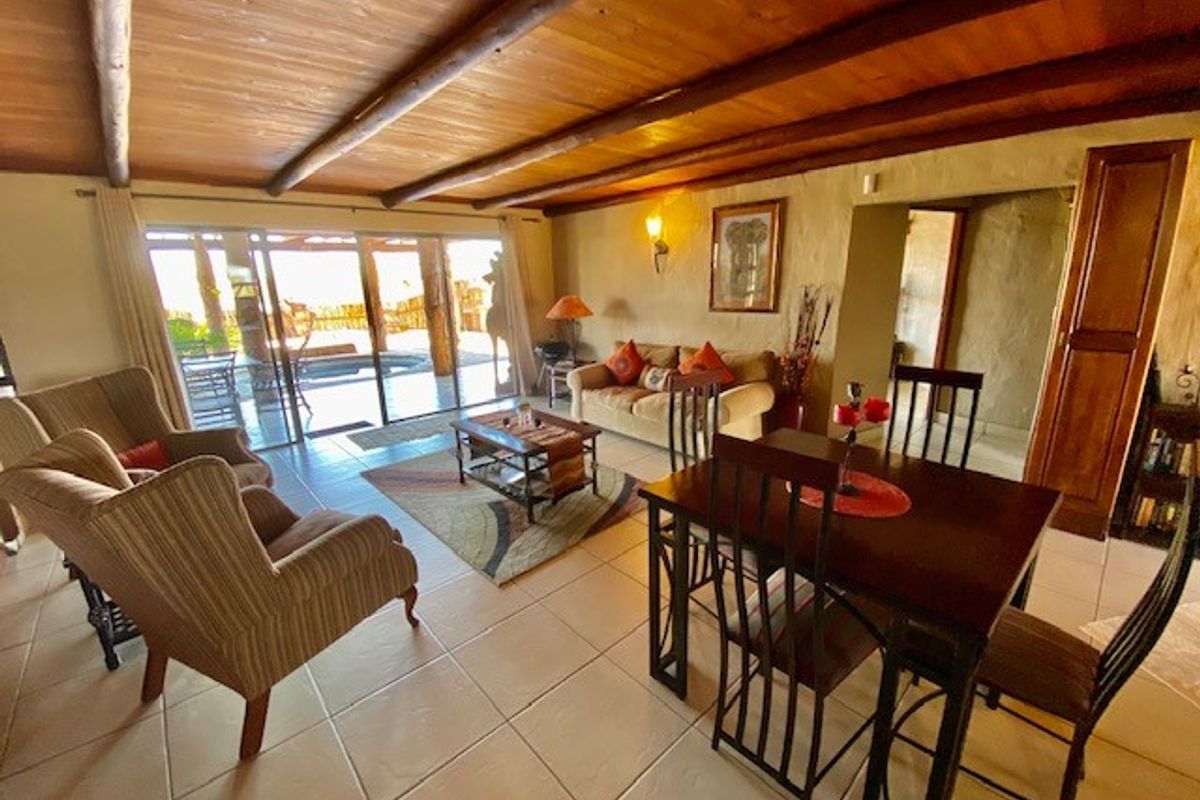 African Wonder - 2 bed, 2 bath - Photo 4