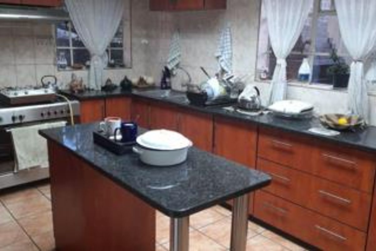 Beautiful home for sale in Vanderbijlpark - Photo 5