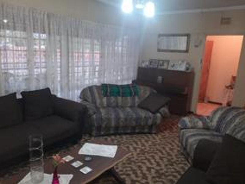 Beautiful home for sale in Vanderbijlpark - Photo 3