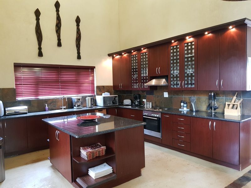 Shared Beauty (10% Share)  - 4bed, 4 bath - Photo 5