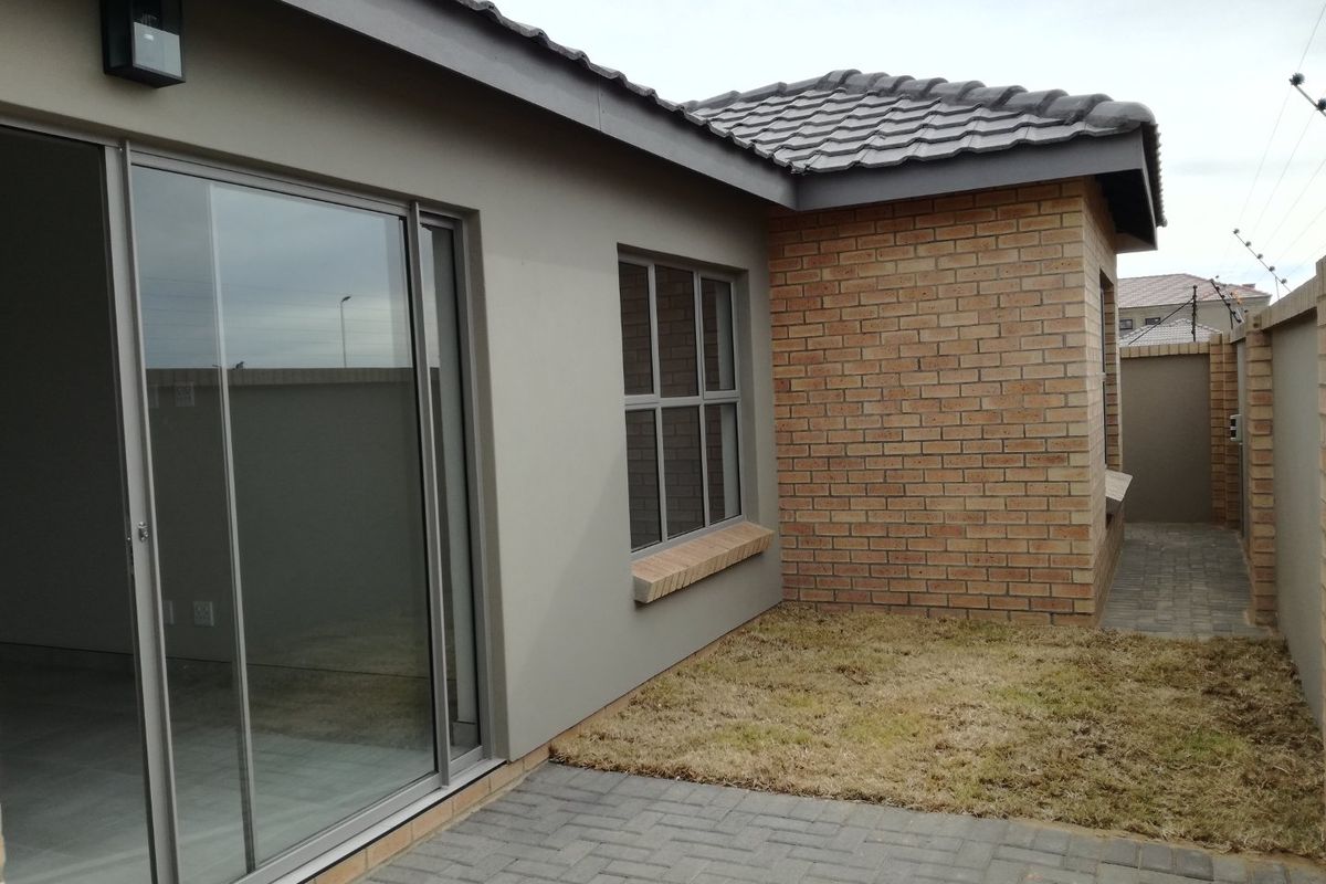 The Ruby is Truly a Gem with its Contemporary and Classical Finishes - Photo 2