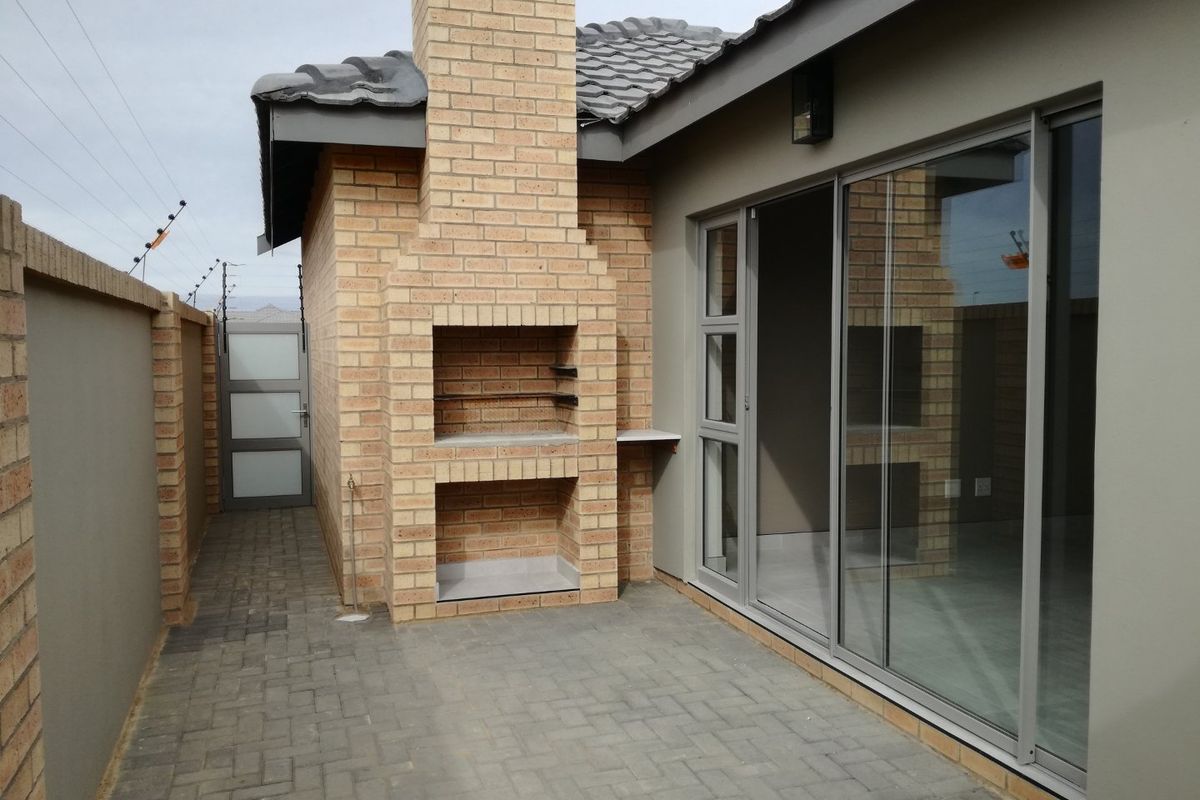 The Ruby is Truly a Gem with its Contemporary and Classical Finishes - Photo 3