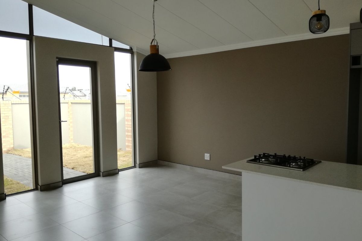 The Ruby is Truly a Gem with its Contemporary and Classical Finishes - Photo 4