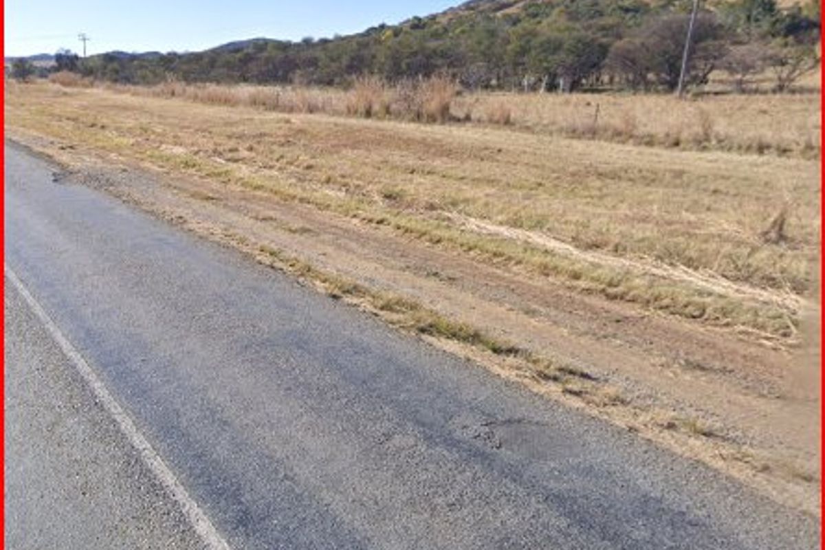 Perfectly situated eight and a half hectare vacant land on the R42. - Photo 3