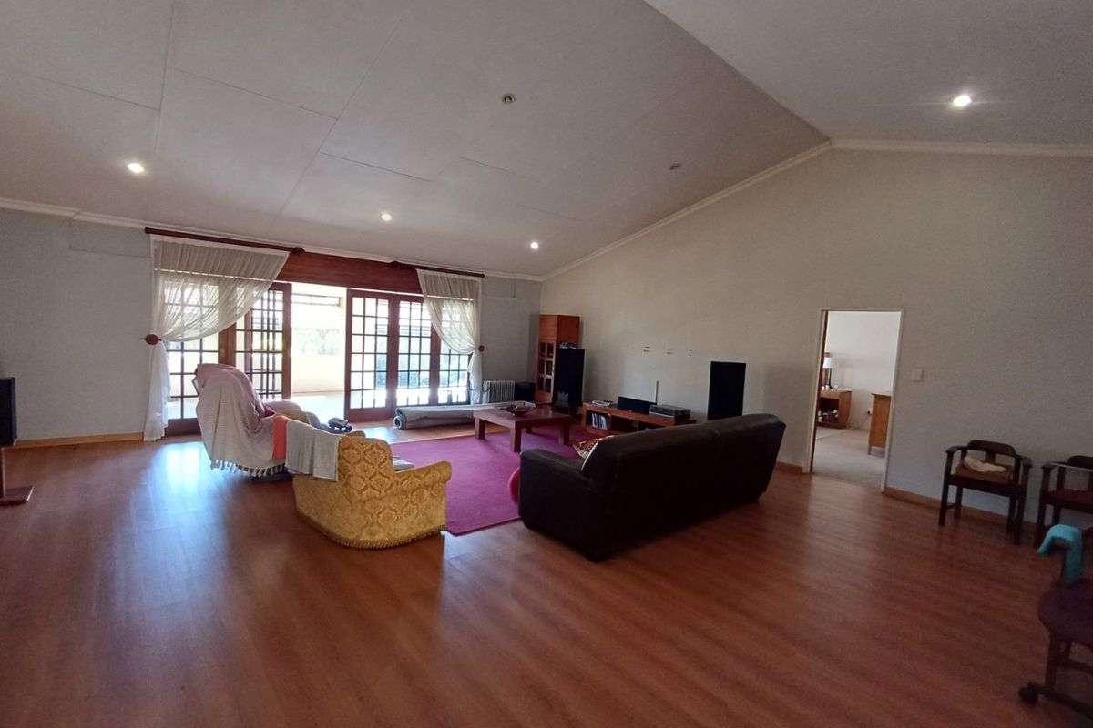 Cozy 3 Bedroom House in Bendor - Photo 5