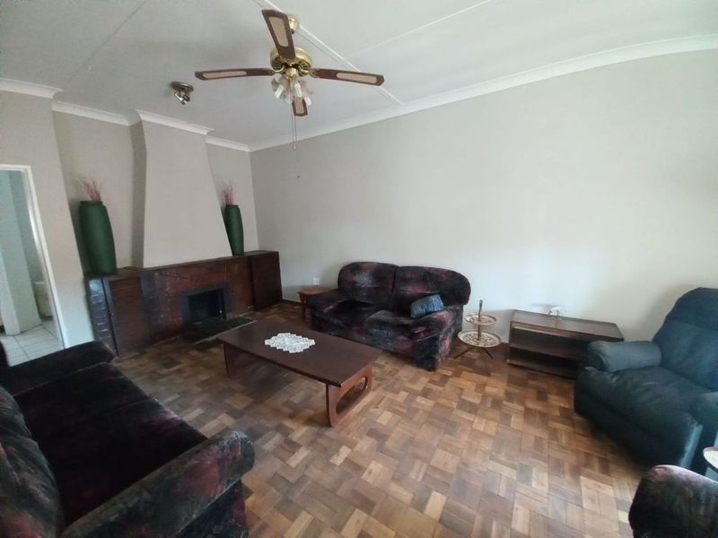 Come and have a look on this beautiful home in CE1! - Photo 3