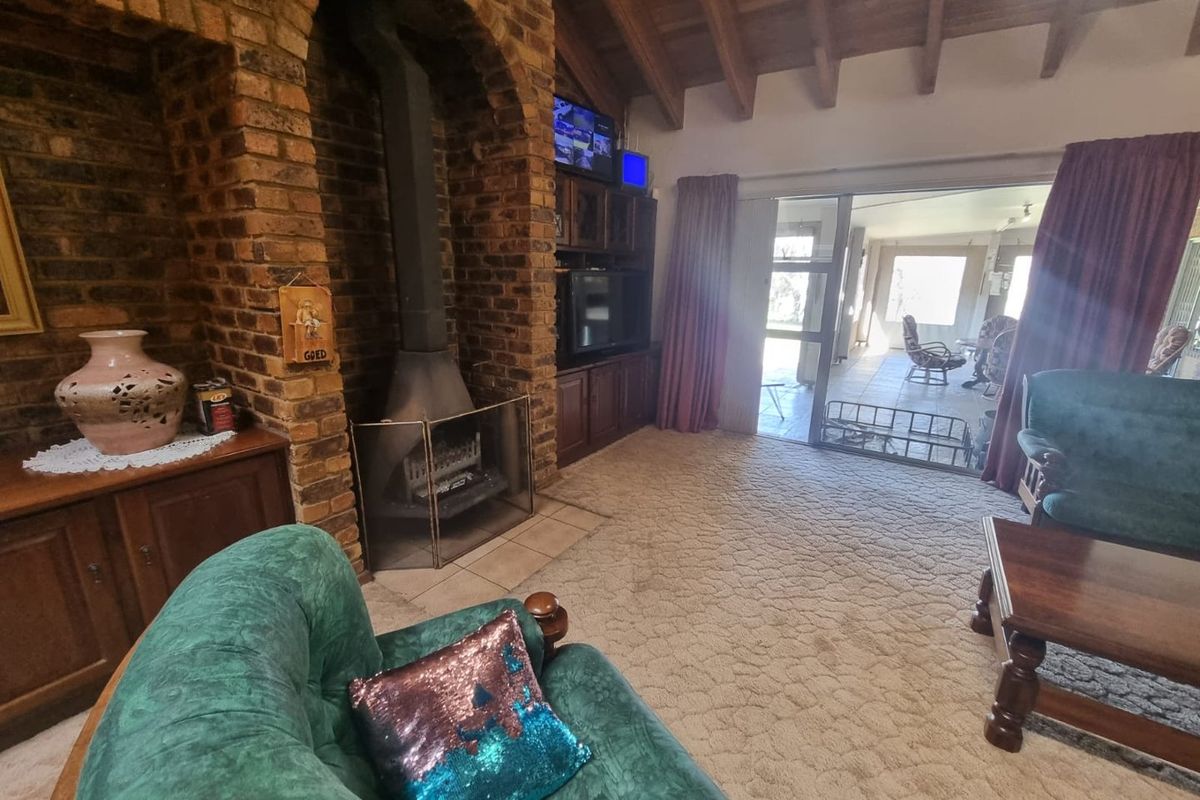 Location, Location ,Location - Photo 4