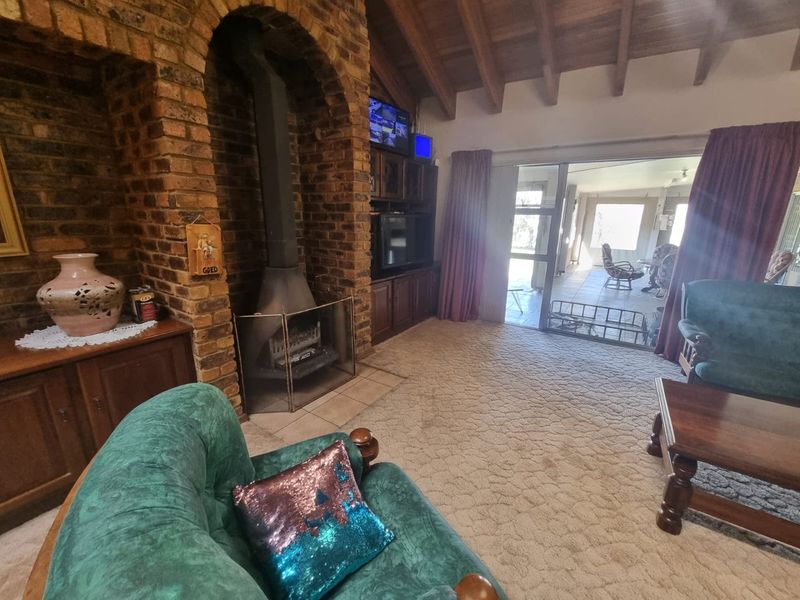 Location, Location ,Location - Photo 4