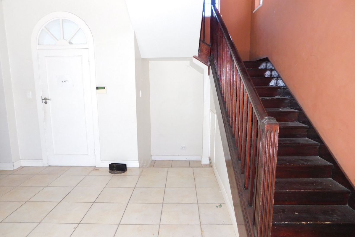 High Visibility Freestanding Offices To Rent Or To Purchase. - Photo 5