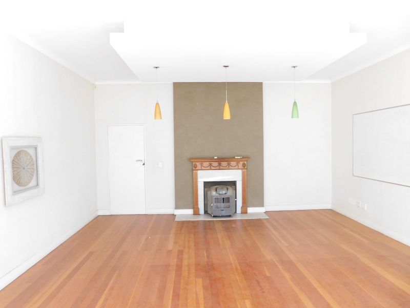 High Visibility Freestanding Offices To Rent Or To Purchase. - Photo 8