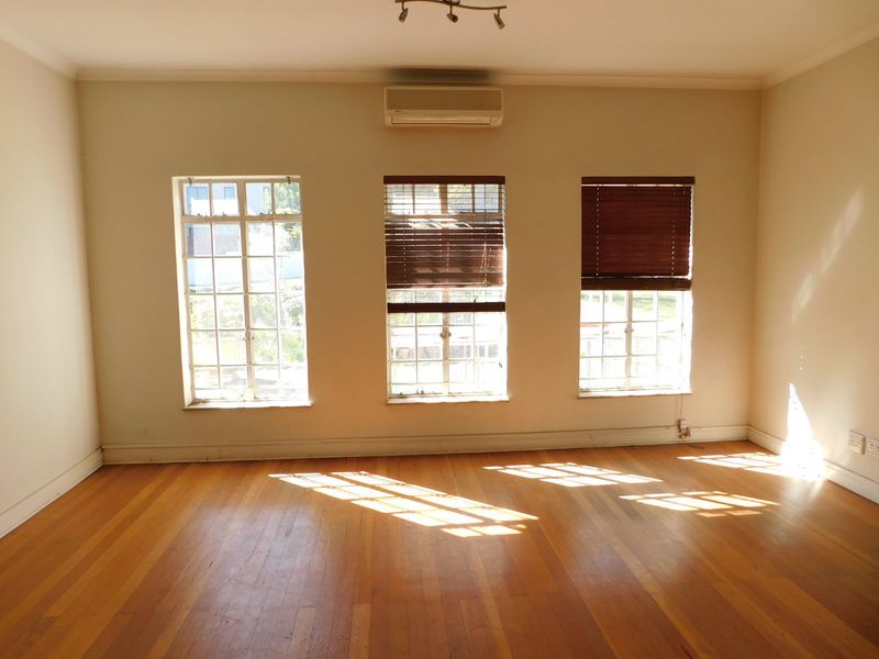 High Visibility Freestanding Offices To Rent Or To Purchase. - Photo 7