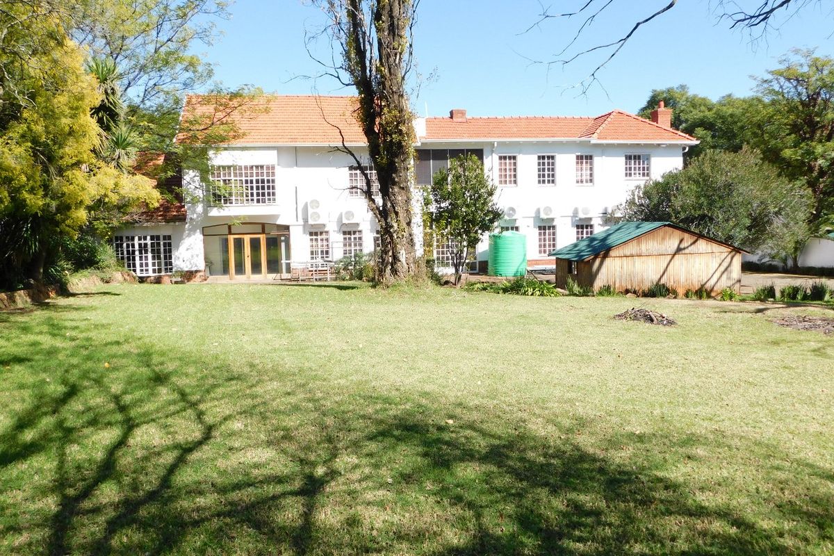 High Visibility Freestanding Offices To Rent Or To Purchase. - Photo 3