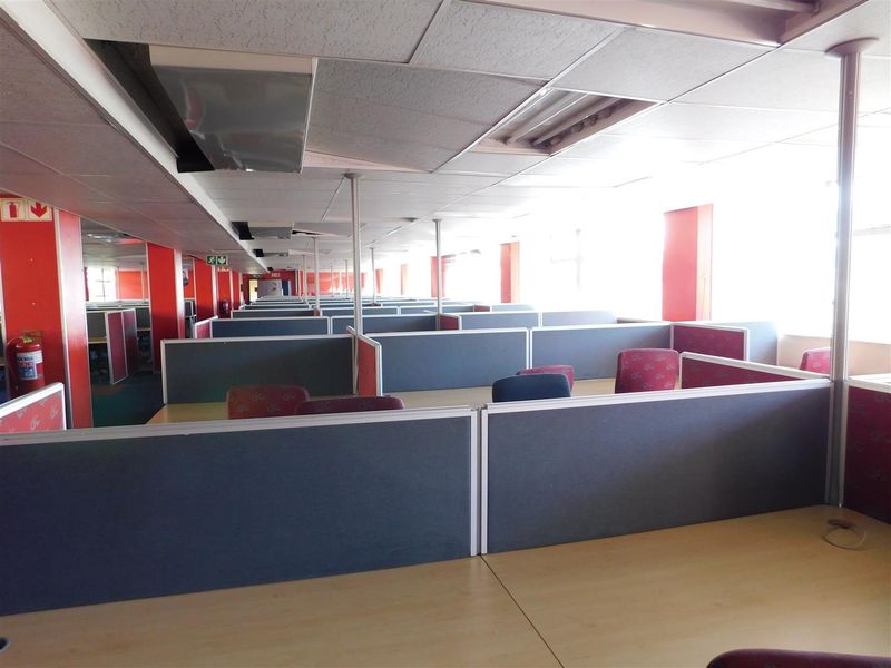 Call Centre or Administration Space in the Randburg CBD. - Photo 4
