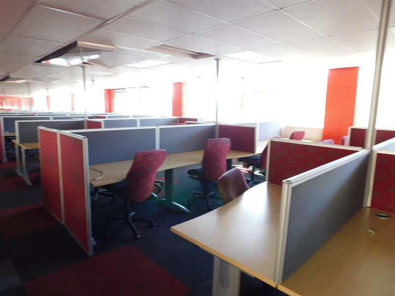 Call Centre or Administration Space in the Randburg CBD. - Photo 8