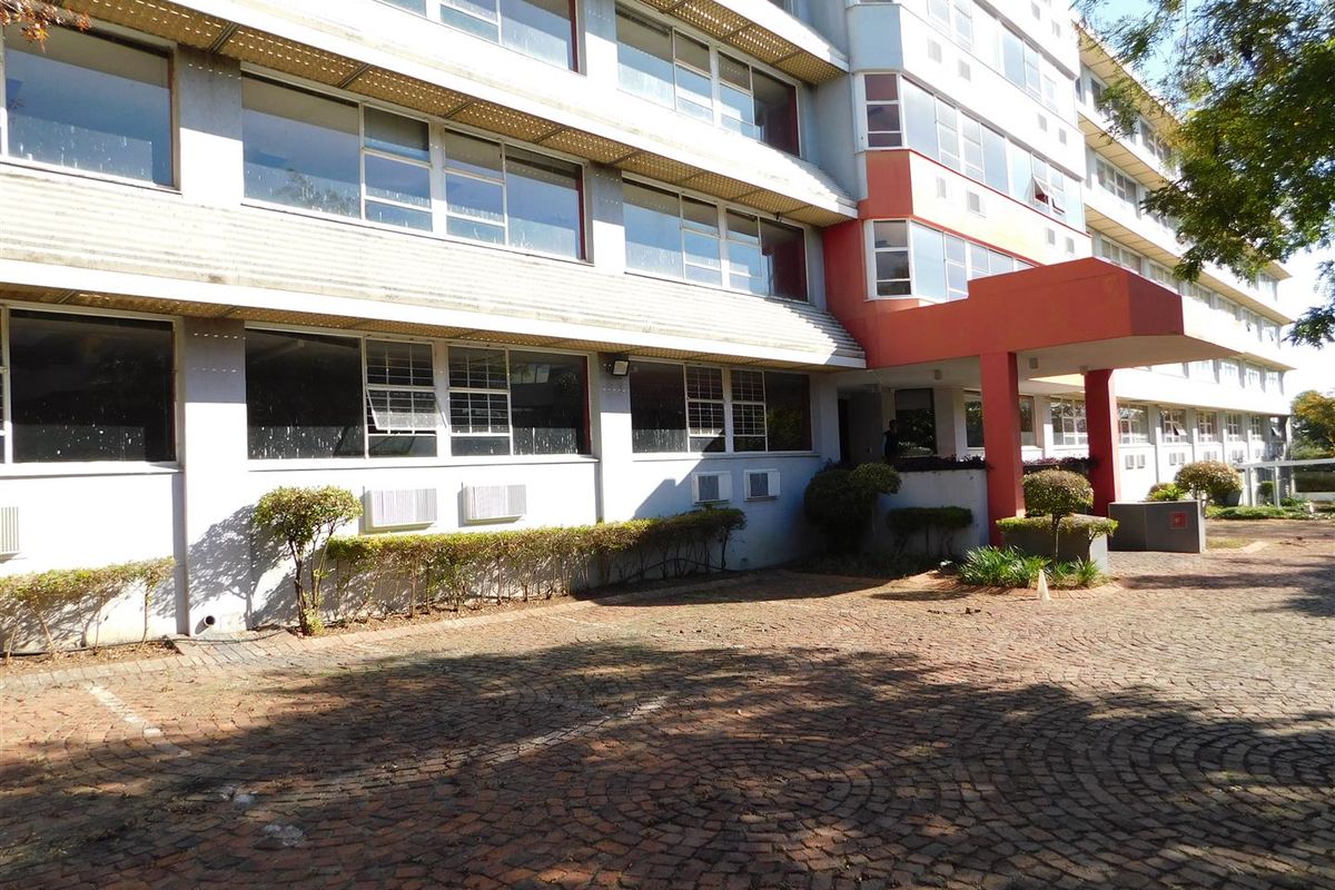 Call Centre or Administration Space in the Randburg CBD. - Photo 2