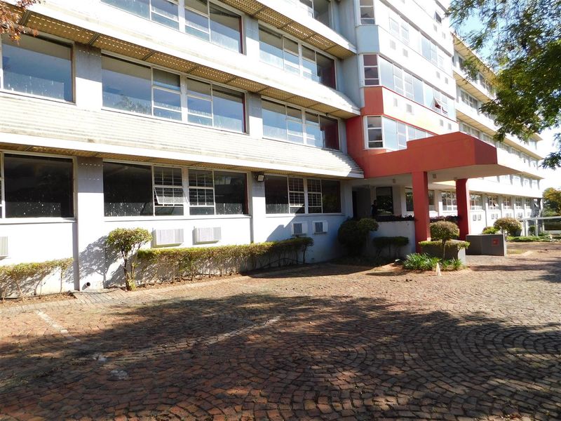 Call Centre or Administration Space in the Randburg CBD. - Photo 2