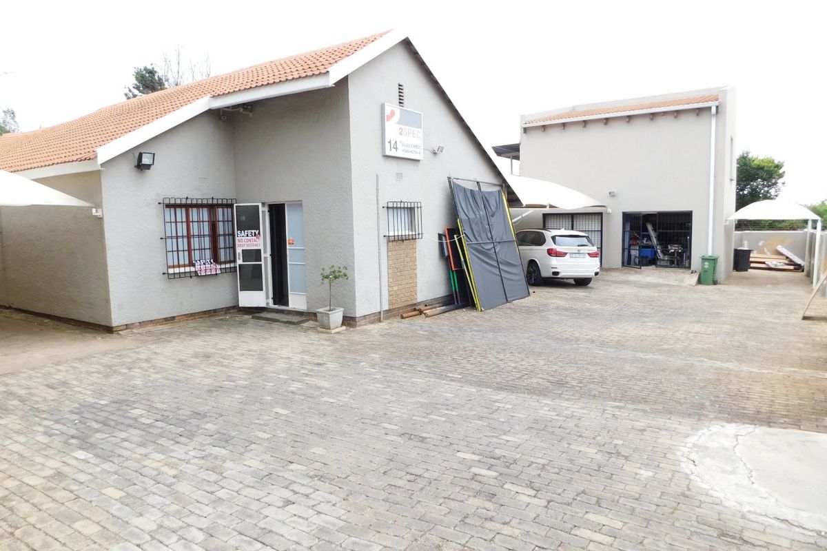 Industrial / Warehouse With Offices For Sale / To Rent In The Randburg Business Node. - Photo 2