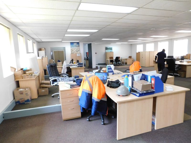 Subdivisible Stand Alone Premises Available To Rent Or Purchase. - Photo 7