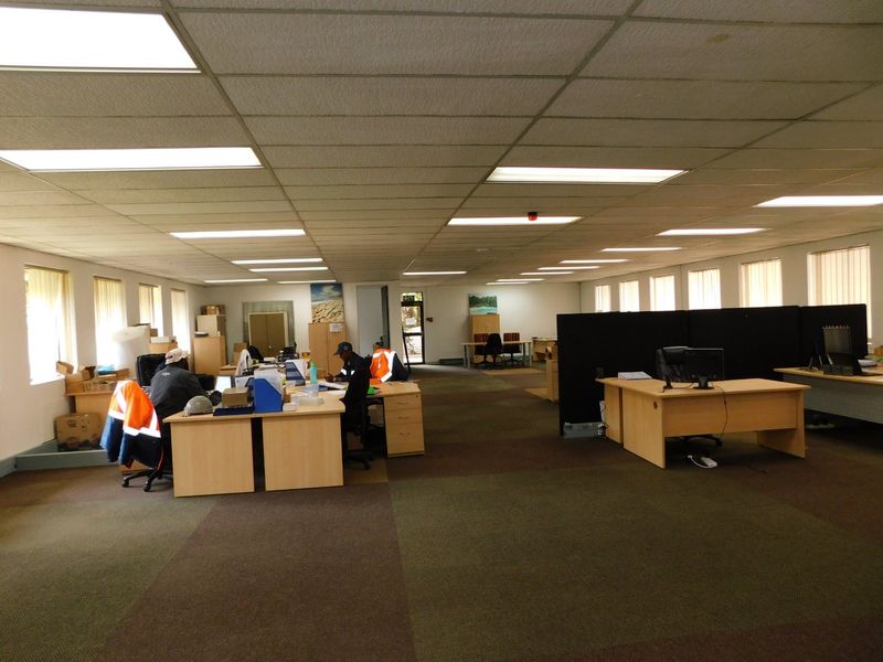 Subdivisible Stand Alone Premises Available To Rent Or Purchase. - Photo 6